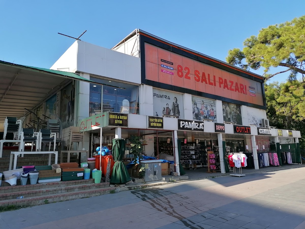 82 Salı Pazarı Manavgat