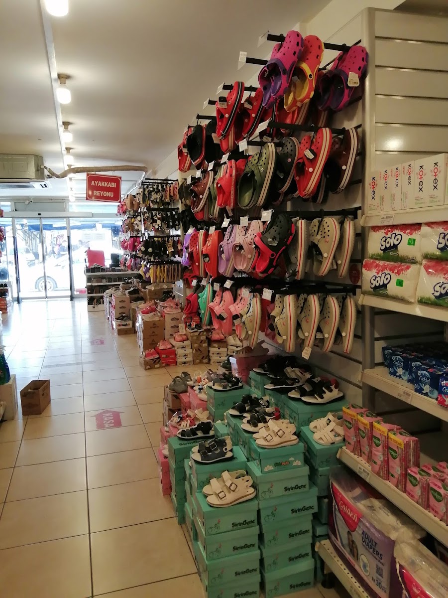 Halı Mağazaları 82 Salı Pazarı — Manavgat Antalya