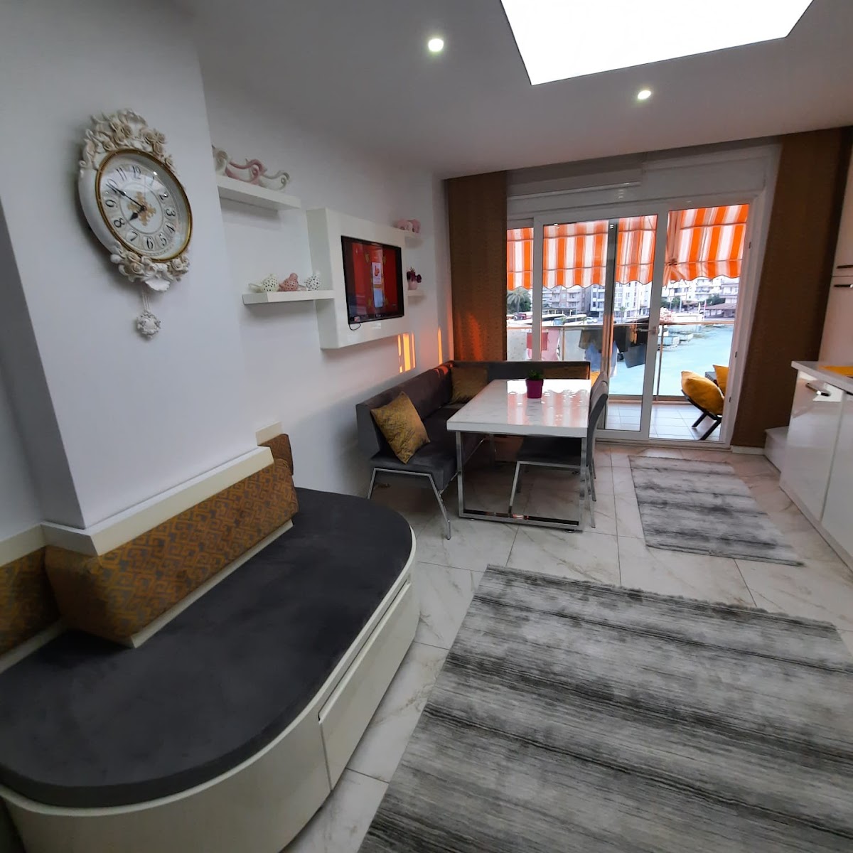 İcisan Mobilya Döşeme Mobilya ve Ev Tekstili hizmetleri Manavgat