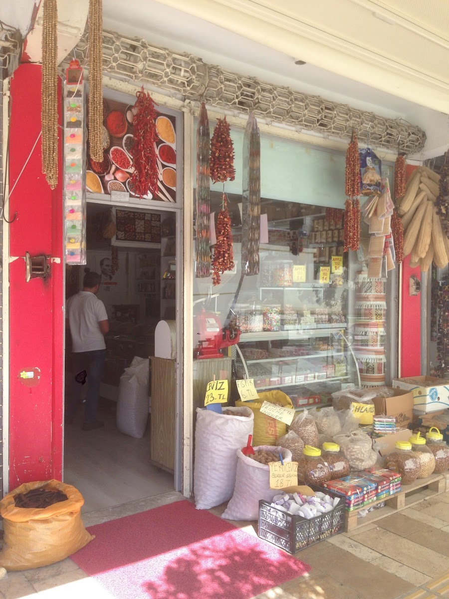 Kuruyemiş ve Baharat Çelik Baharat — Manavgat Antalya