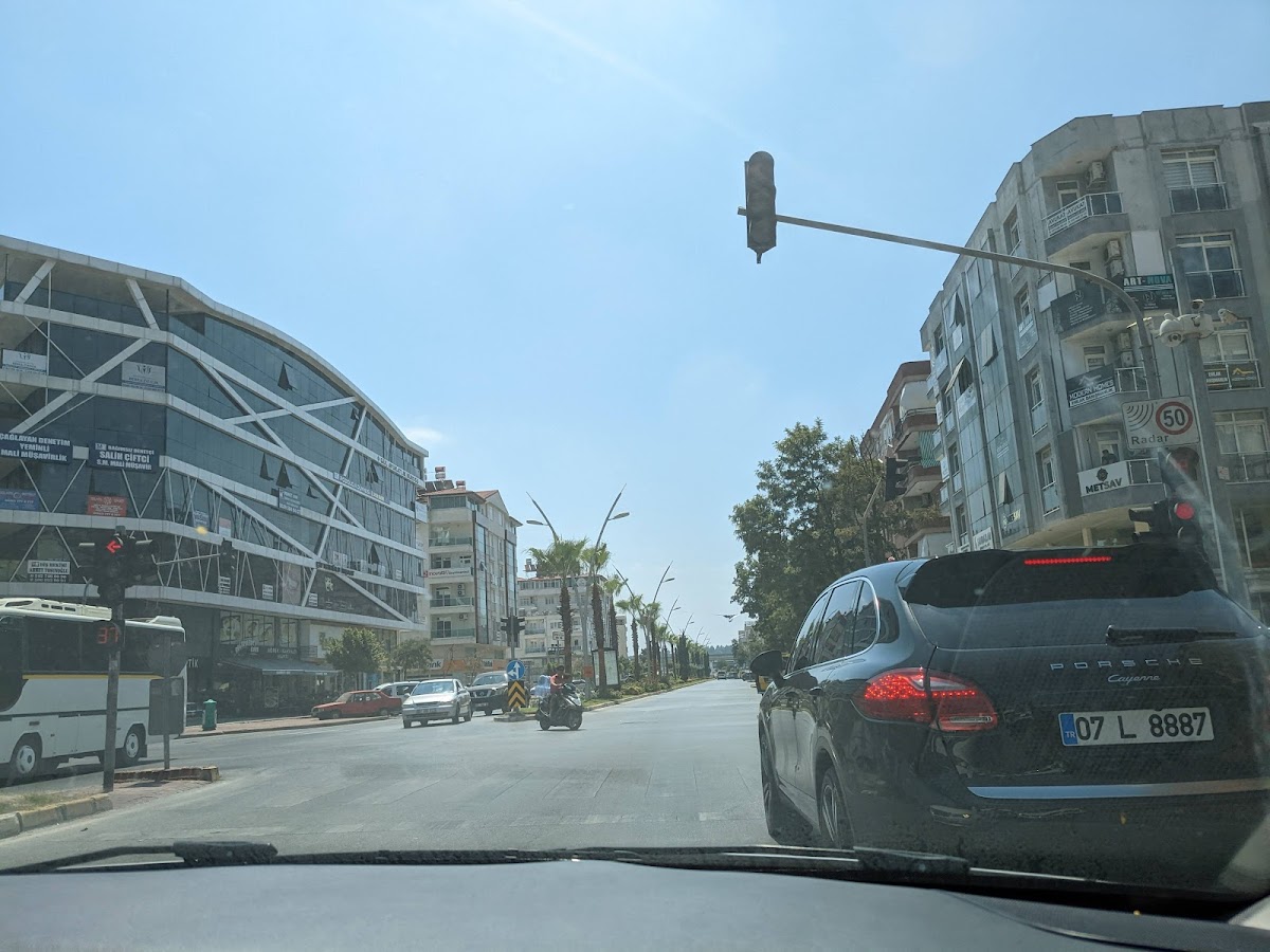 Mustafa Esat Deniz Manavgat