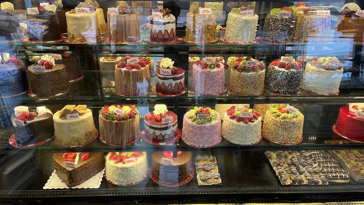 Pastaneler Arıkan Pastanesi — Manavgat Antalya