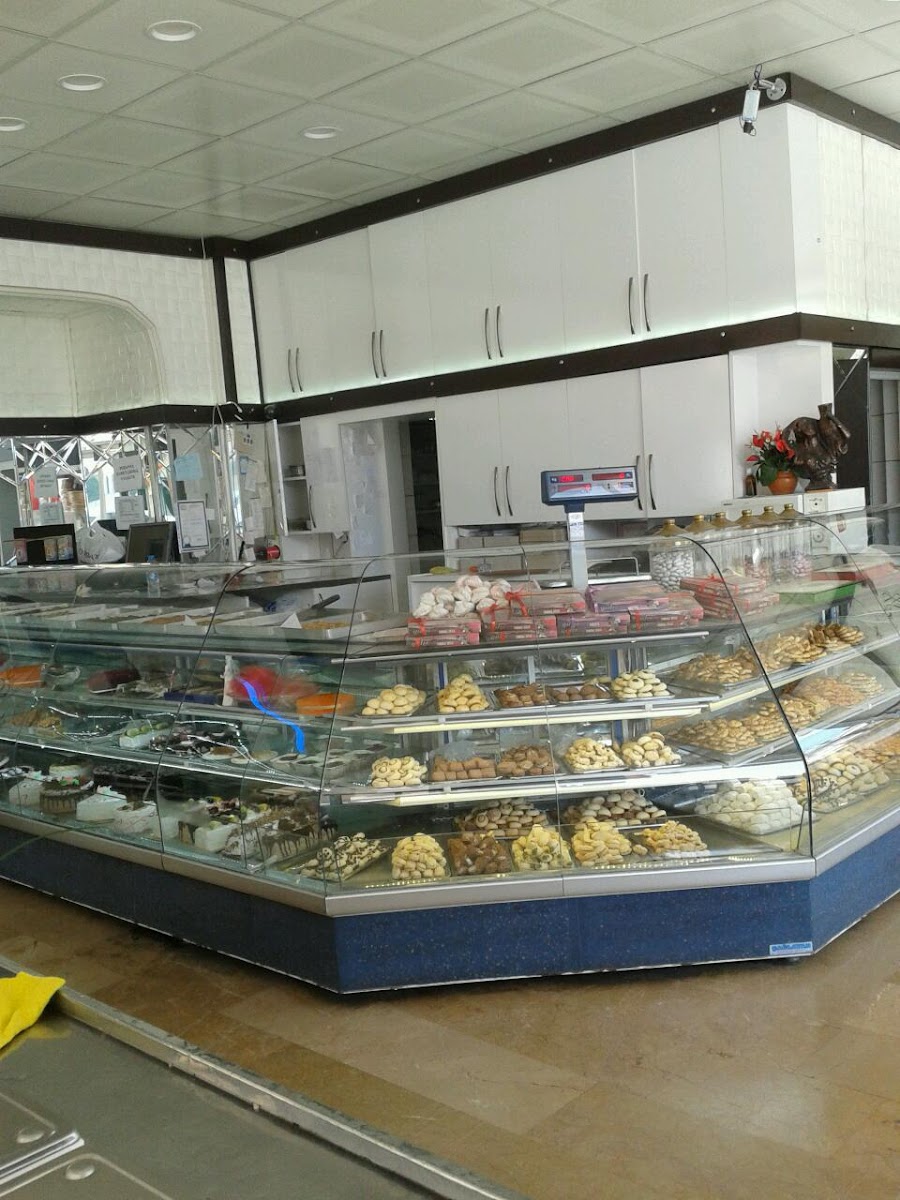 Pastaneler Divan Pastanesi — Manavgat Antalya