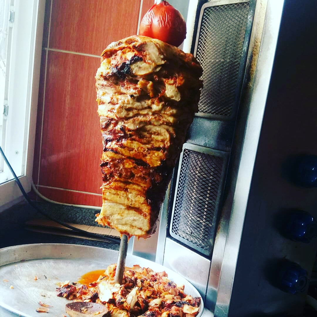 07 Berat Döner / Sucuk Ekmek – Fotoğraf 1