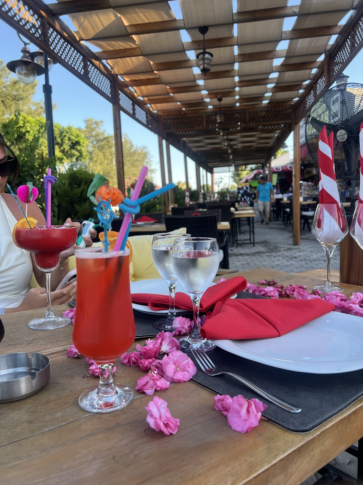 Agora Restaurant & Dance Bar – Fotoğraf 9