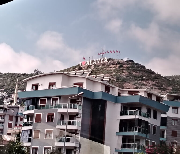 Alanya Instagram Reklam Yönetimi — Manavgat manavgat reklam