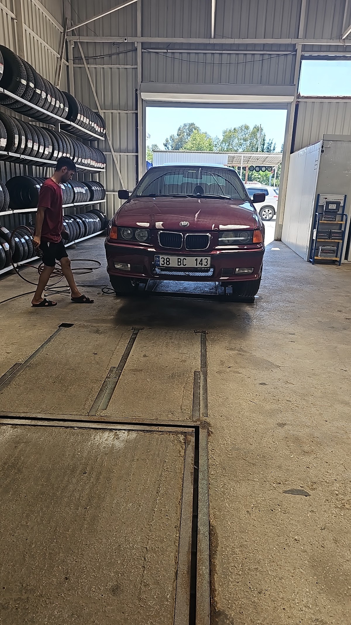 Alanya Lastik Tamircisi & Azim Oto Lastik Alanya – Fotoğraf 2