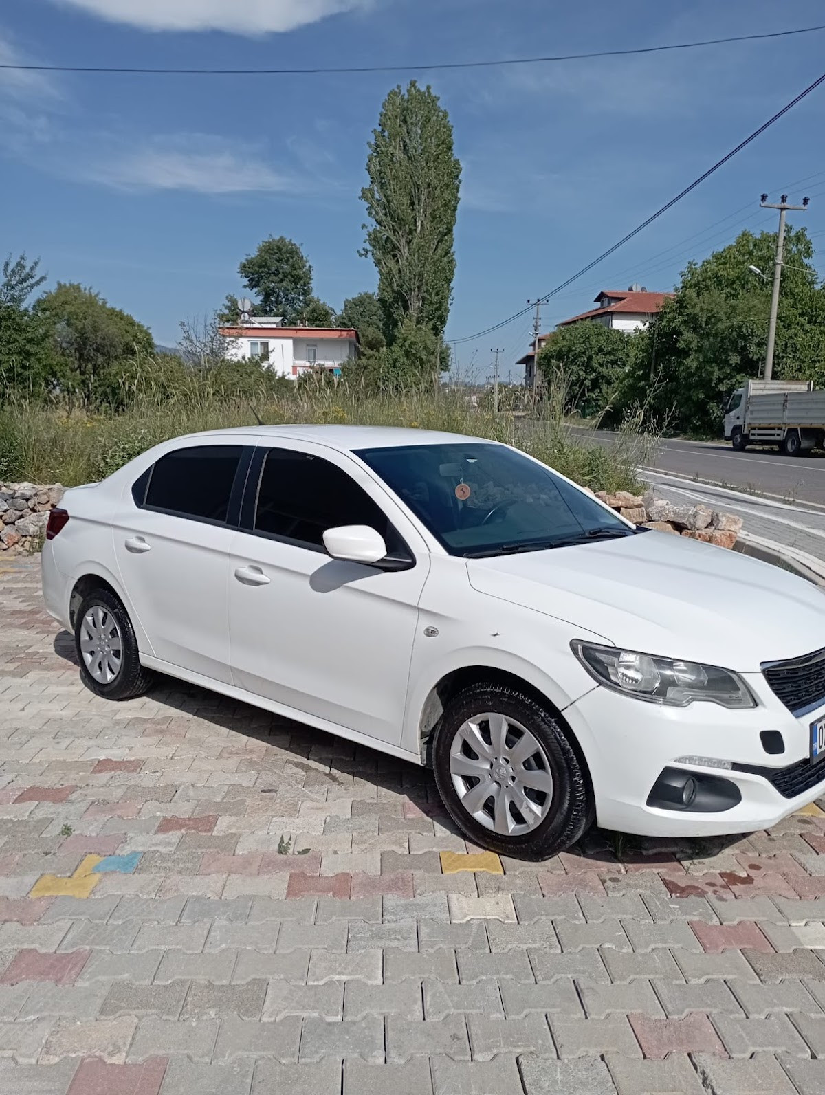 Alpik rent a car – Fotoğraf 3