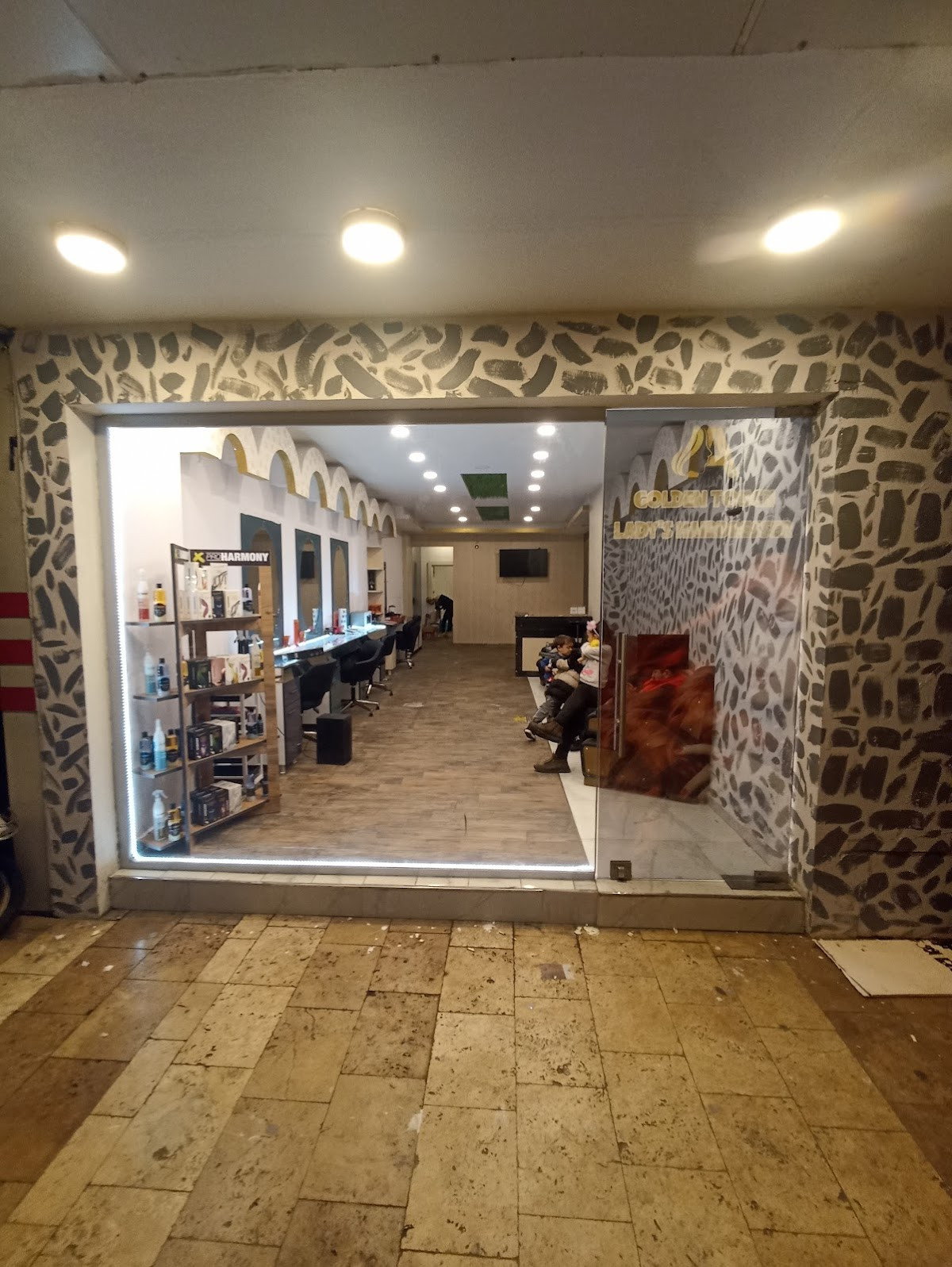 Altın Dokunuş Bayan kuaförü – Fotoğraf 3