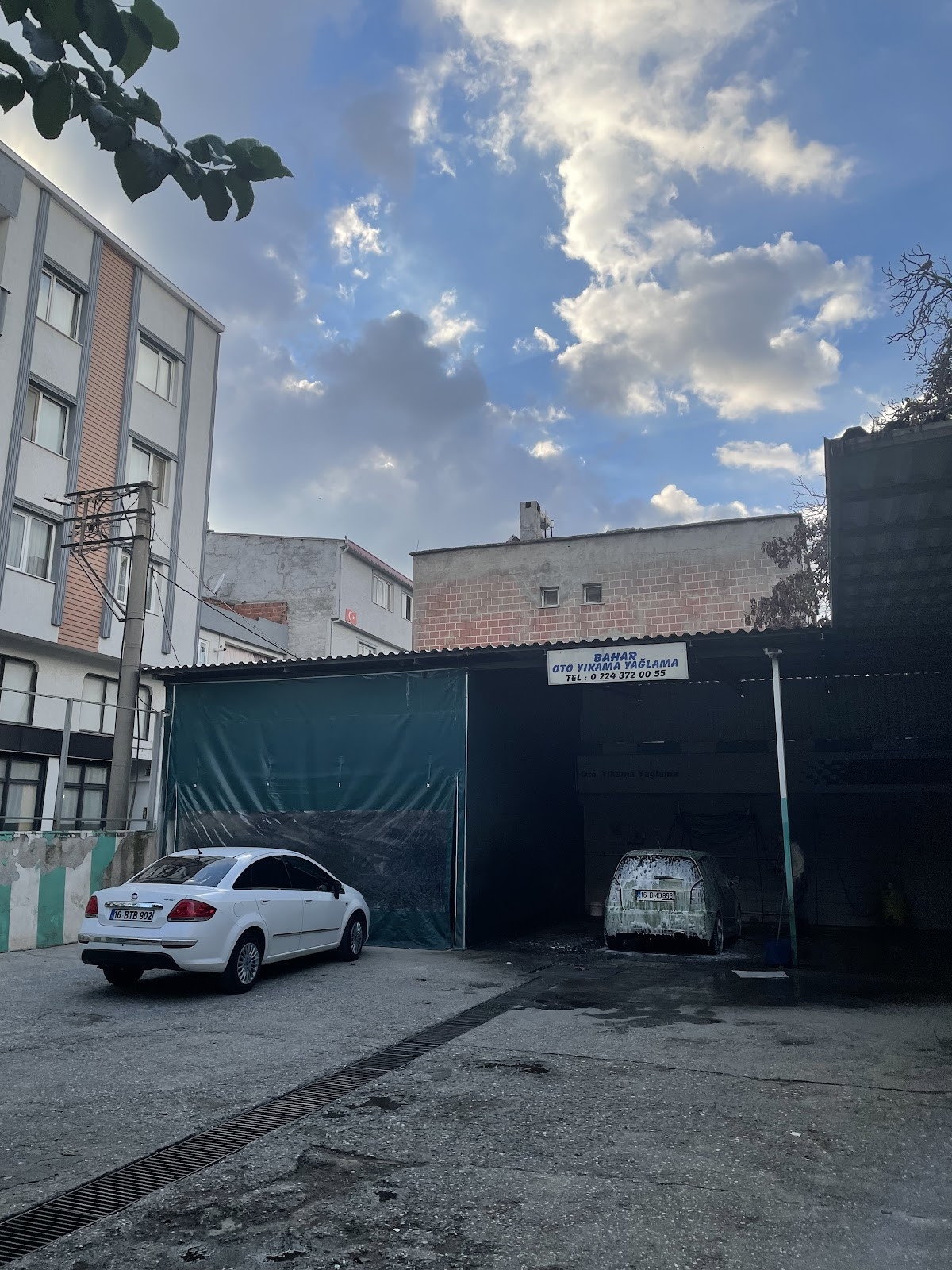 Bahar Oto Yıkama Yağlama – Fotoğraf 3