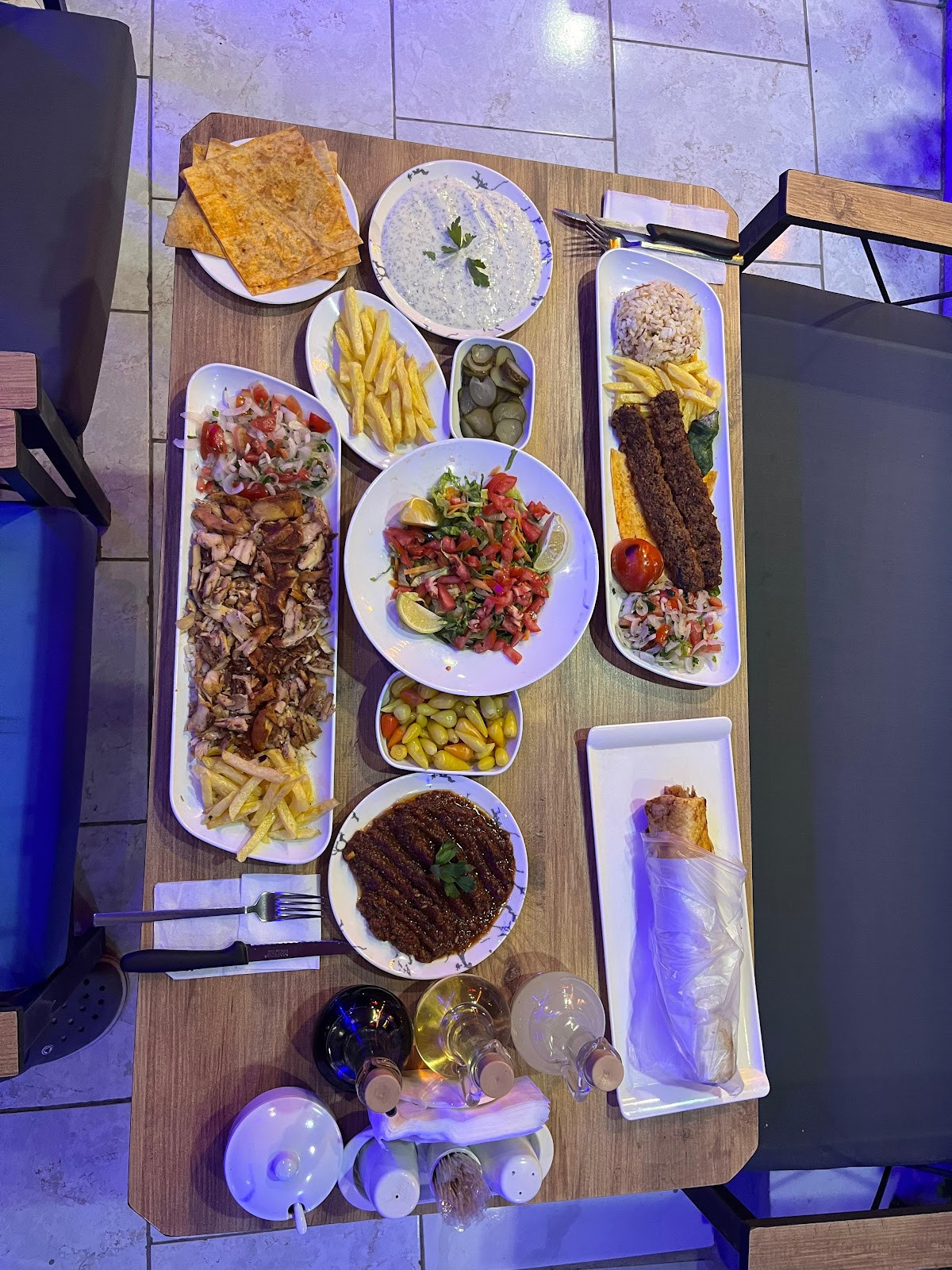 Bizim Restaurant ve Cafe – Fotoğraf 7