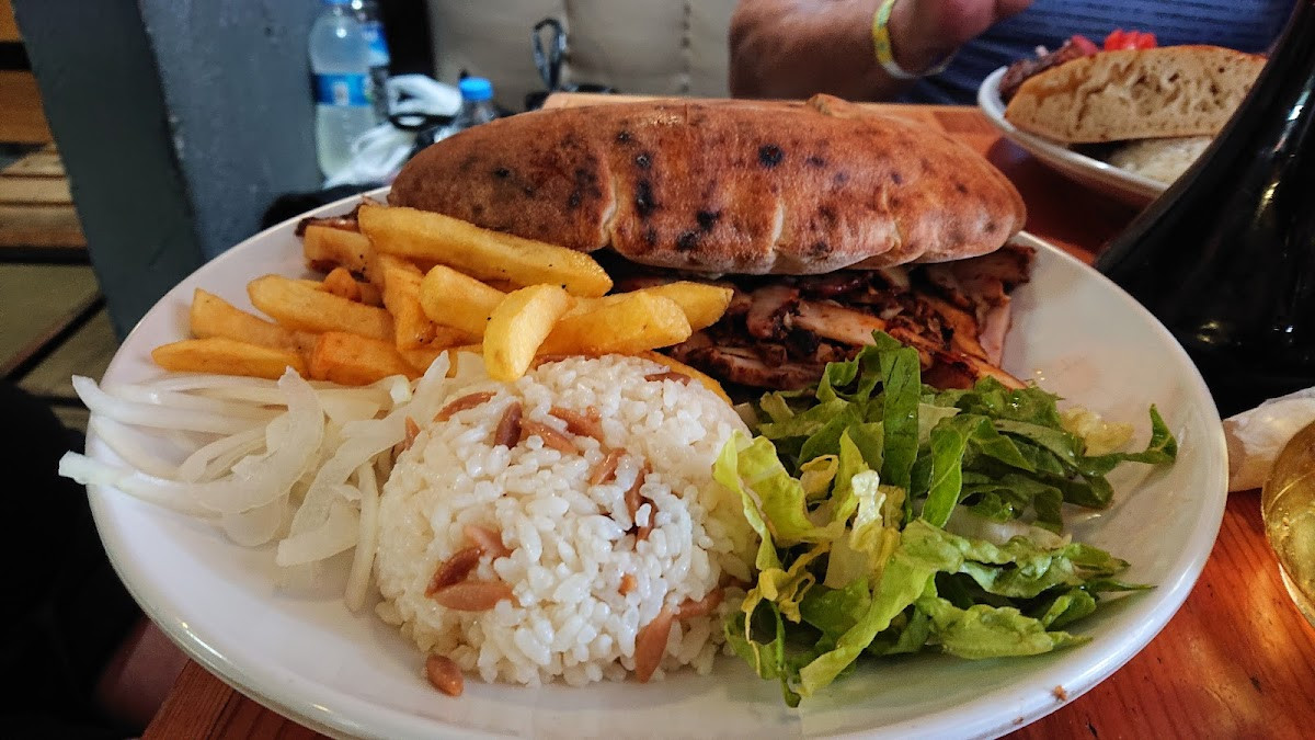 Çizmelinin Yeri – Fotoğraf 3