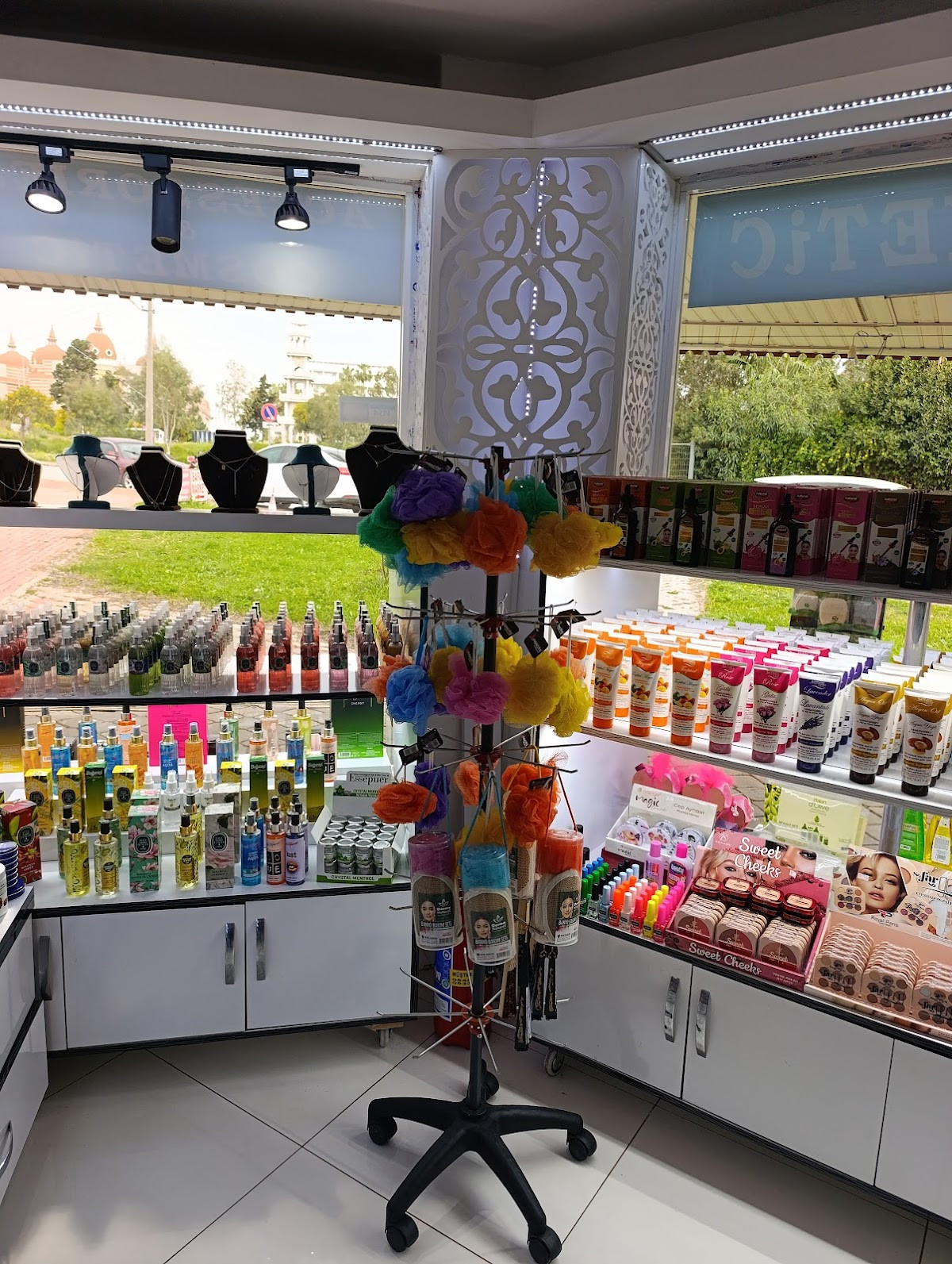 ÇOLAKLI ACCESSORIES & COSMETIC – Fotoğraf 8