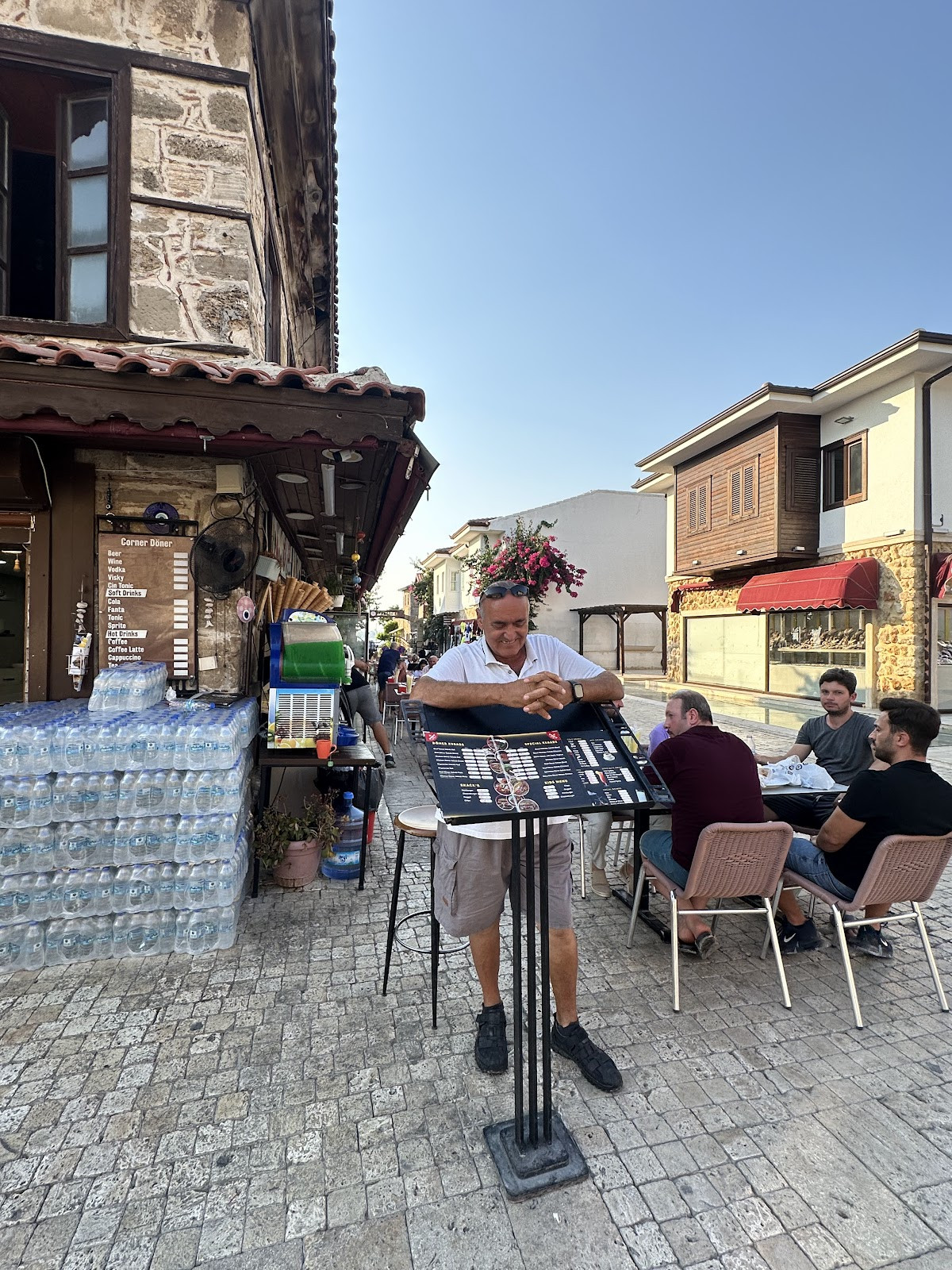 Corner Döner Kebab House – Fotoğraf 1