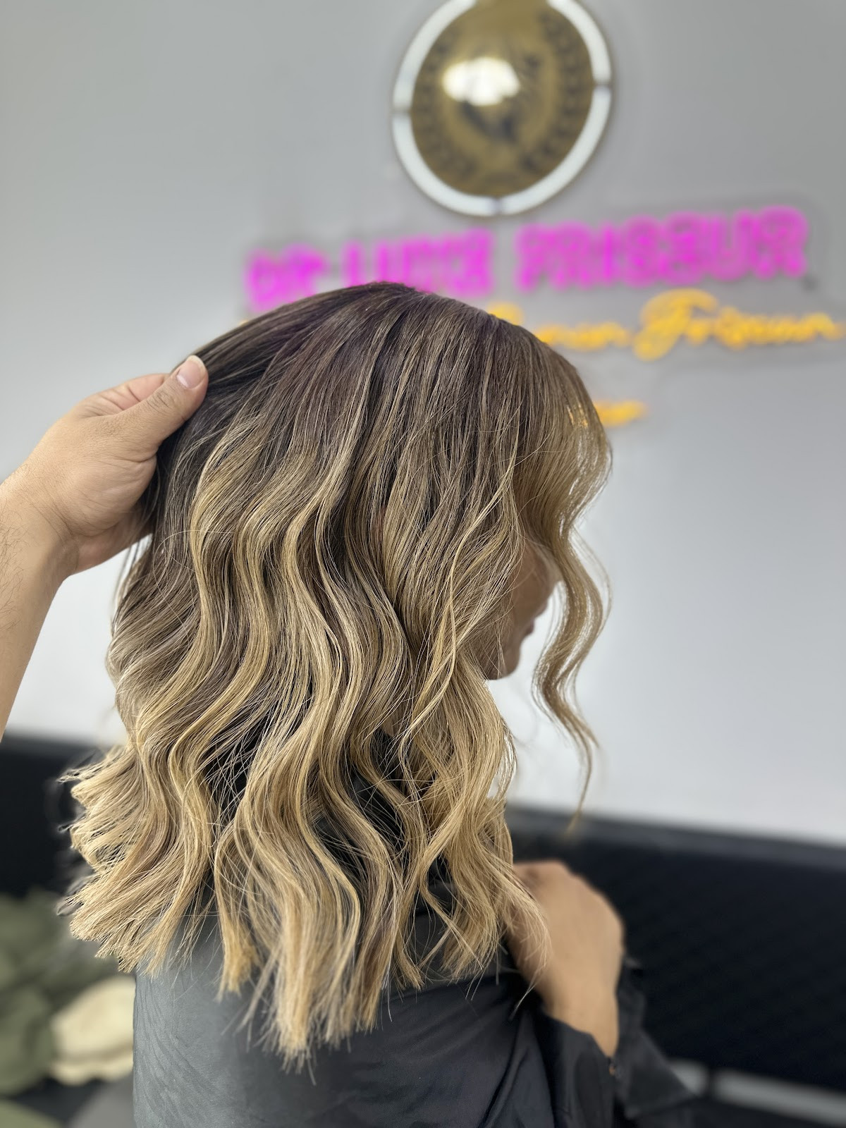 DELUXE FRISEUR & Hair dresser – Fotoğraf 2