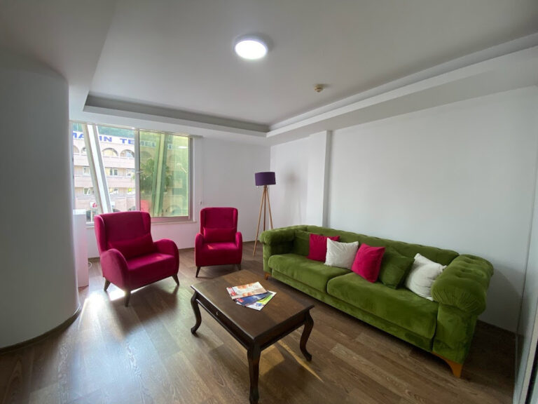 Diş Hekimi Saliha OĞUZ BAYRAK — Manavgat manavgat diş hekimi