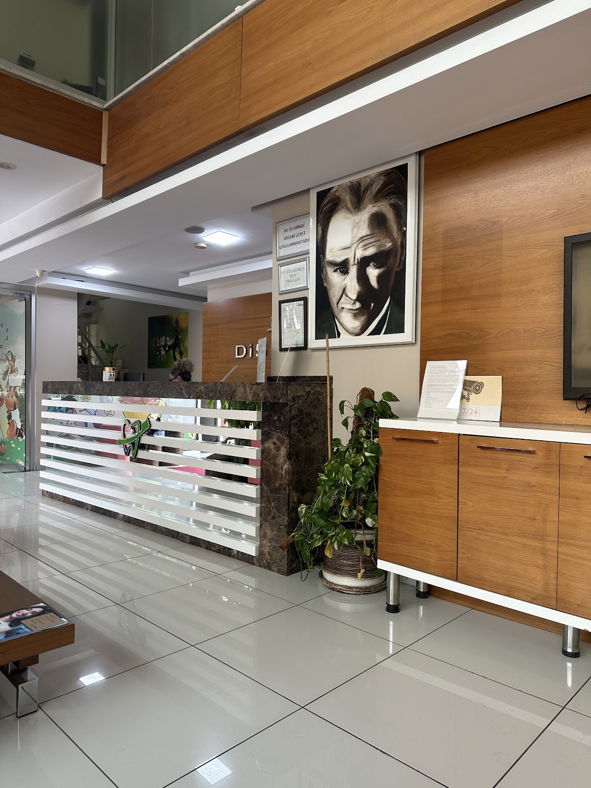 Dişpark | Özel Dişpark Ağız ve Diş Sağlığı Polikliniği – Fotoğraf 2