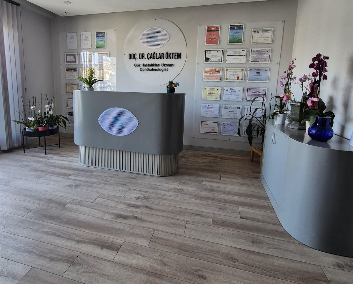 Doç.Dr.Çağlar Öktem Göz Hastalıkları Kliniği – Fotoğraf 6