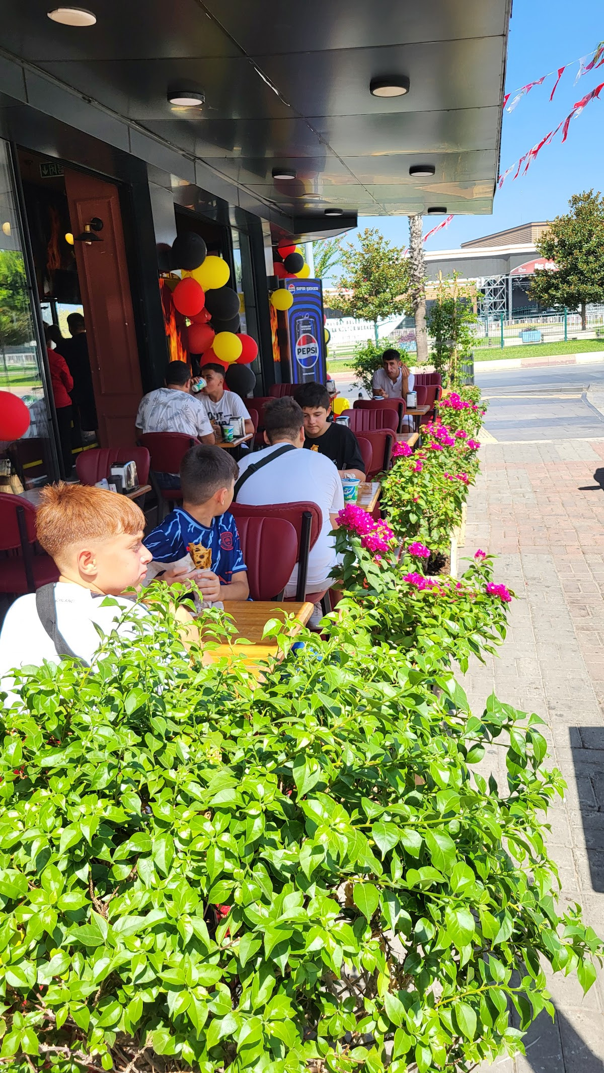 DönYE Döner – Fotoğraf 2