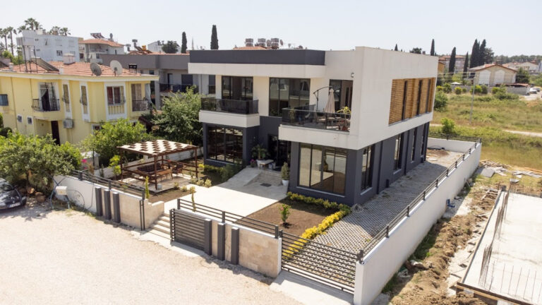 Dr. Alp Şen | Pediatrician | Kinderarzt | Manavgat - Side — Manavgat Manavgat Doktor