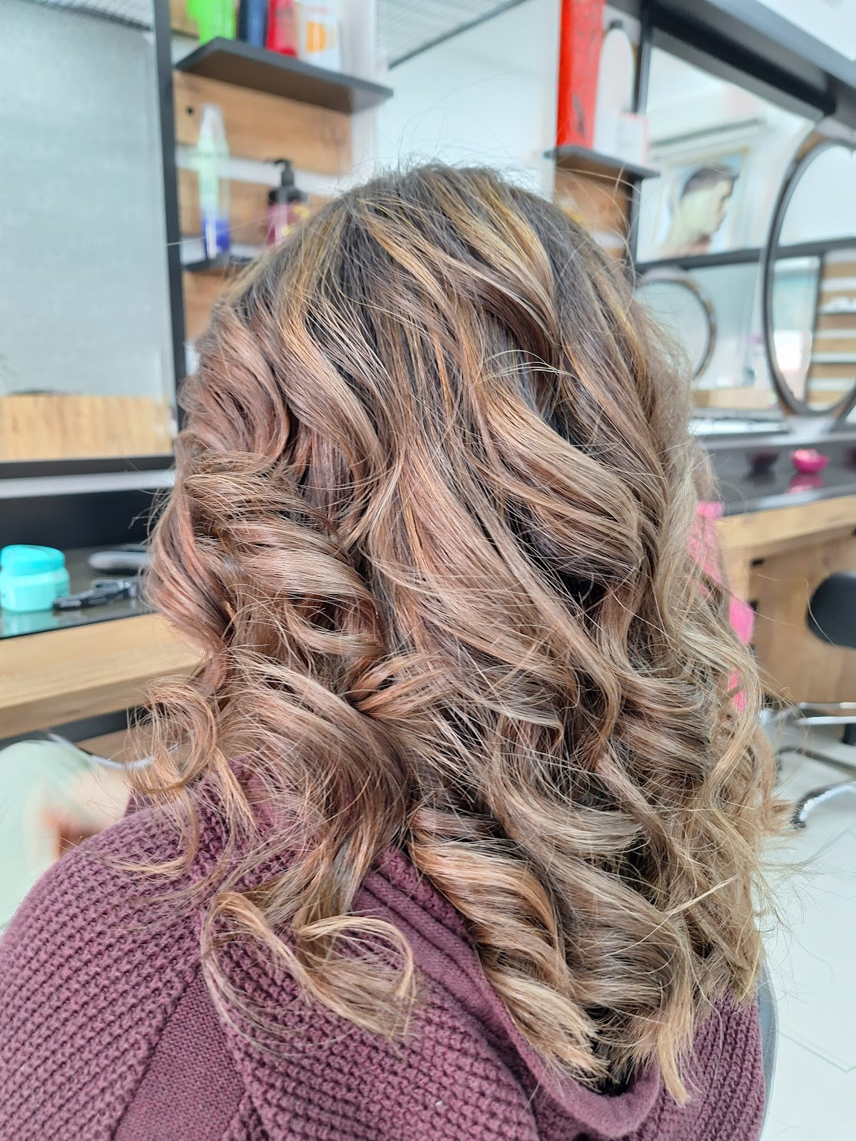 Emos FRISEUR – Fotoğraf 10