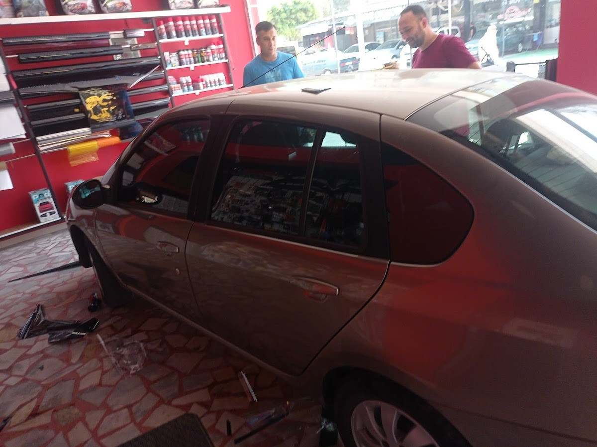 Erdal Oto Aksesuar Manavgat Cam Filmi – Fotoğraf 4