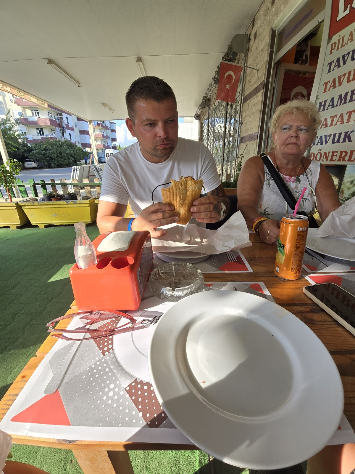 Es-Es Döner Cafe – Fotoğraf 6