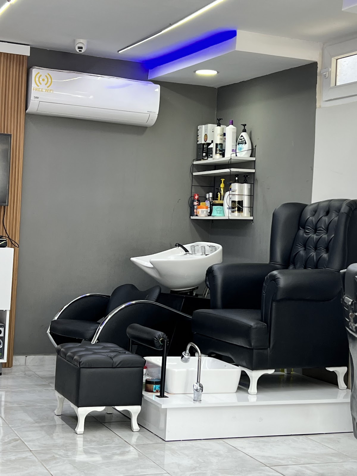 Excellent Friseur – Fotoğraf 9