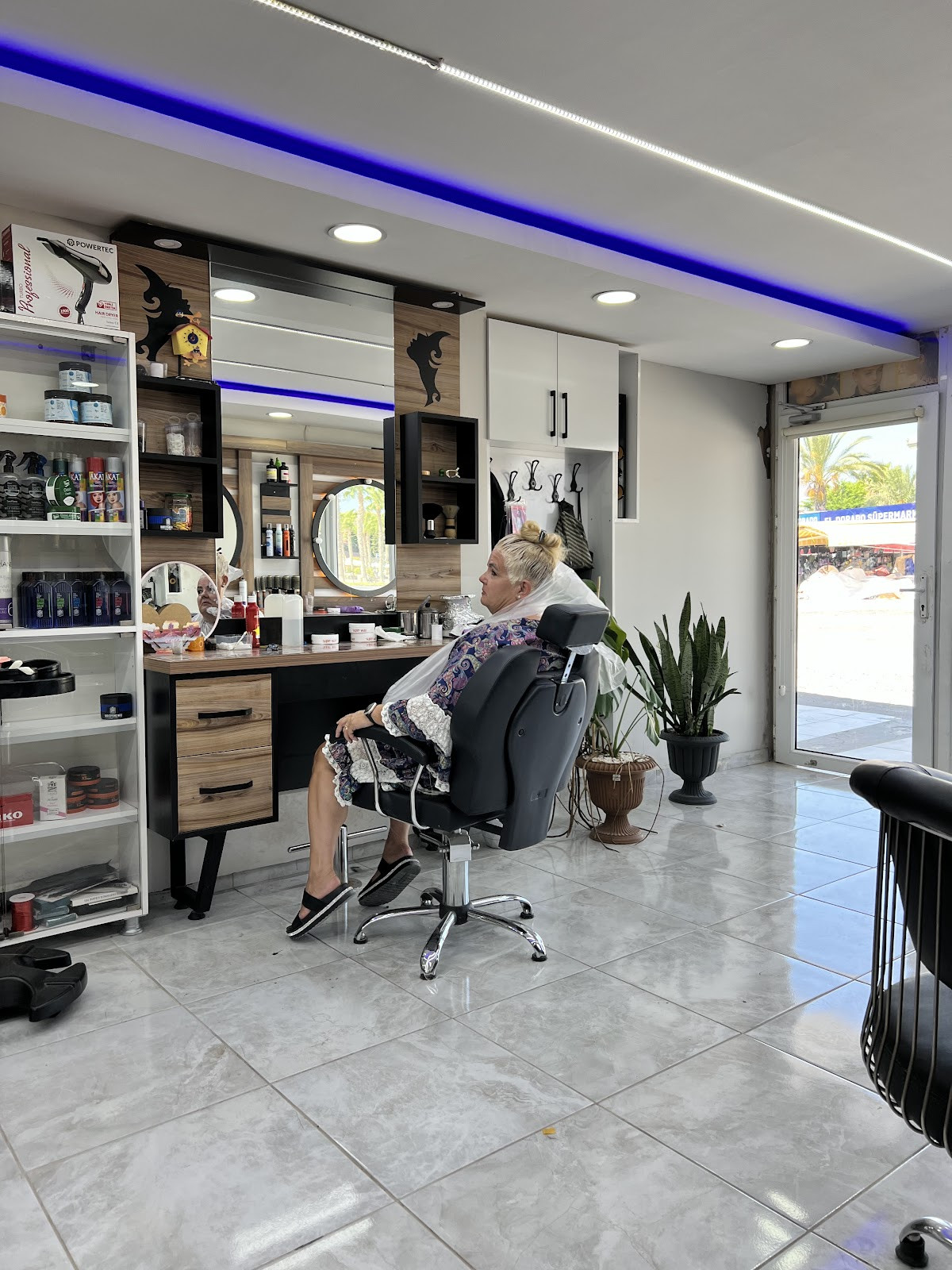 Excellent Friseur – Fotoğraf 8