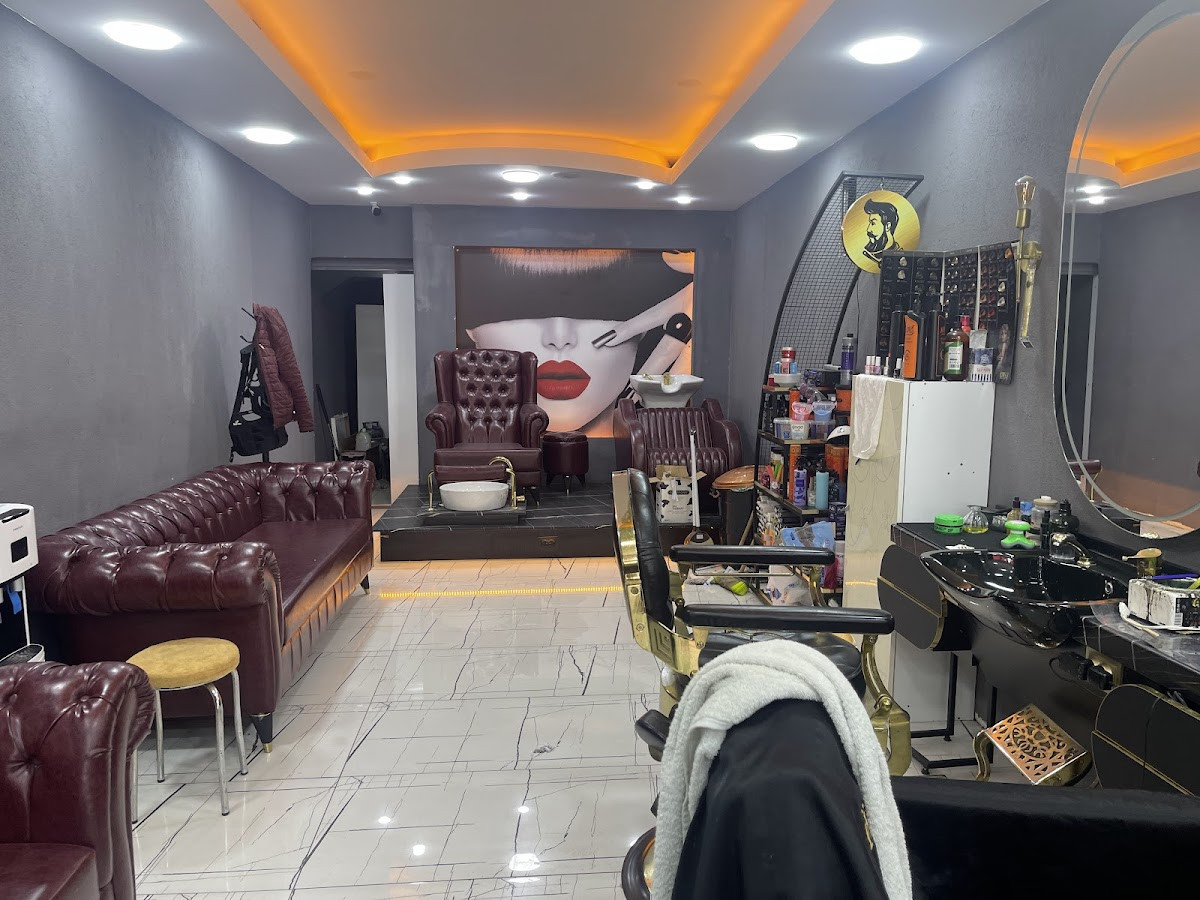 First Class Barbers Shop – Fotoğraf 2
