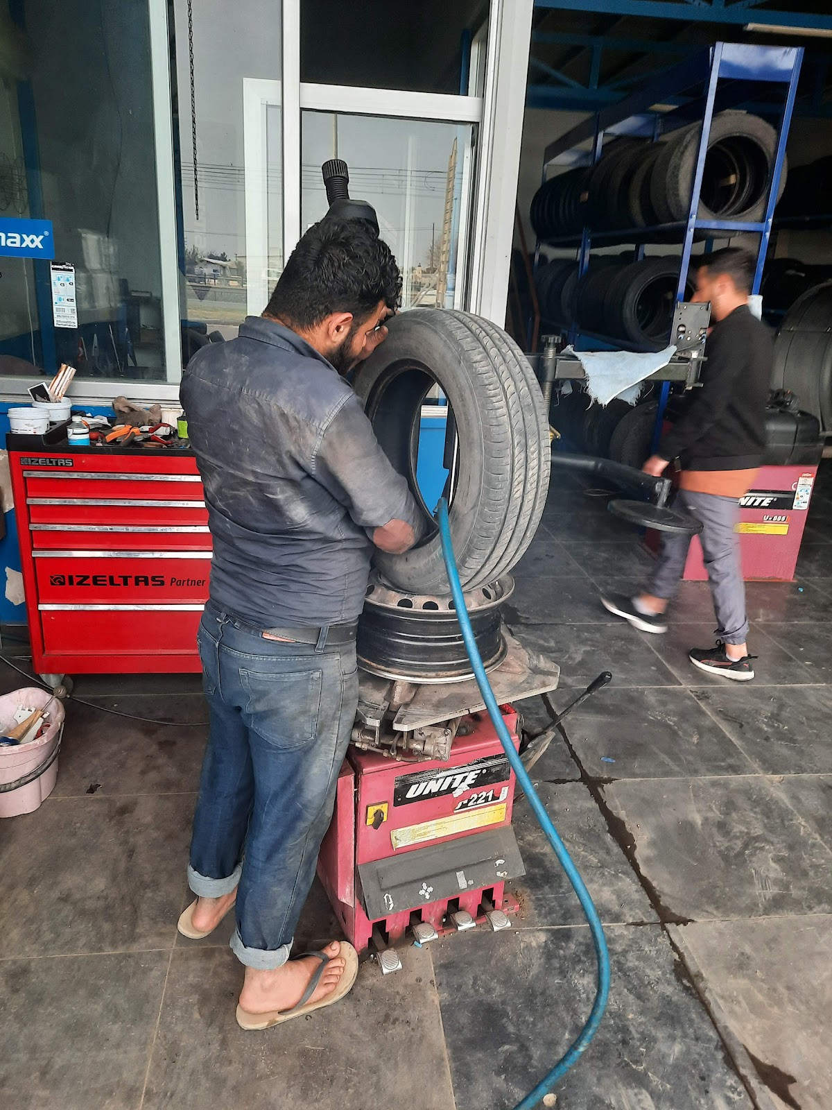 Gebizli Oto Lastik Hastanesi – Fotoğraf 6