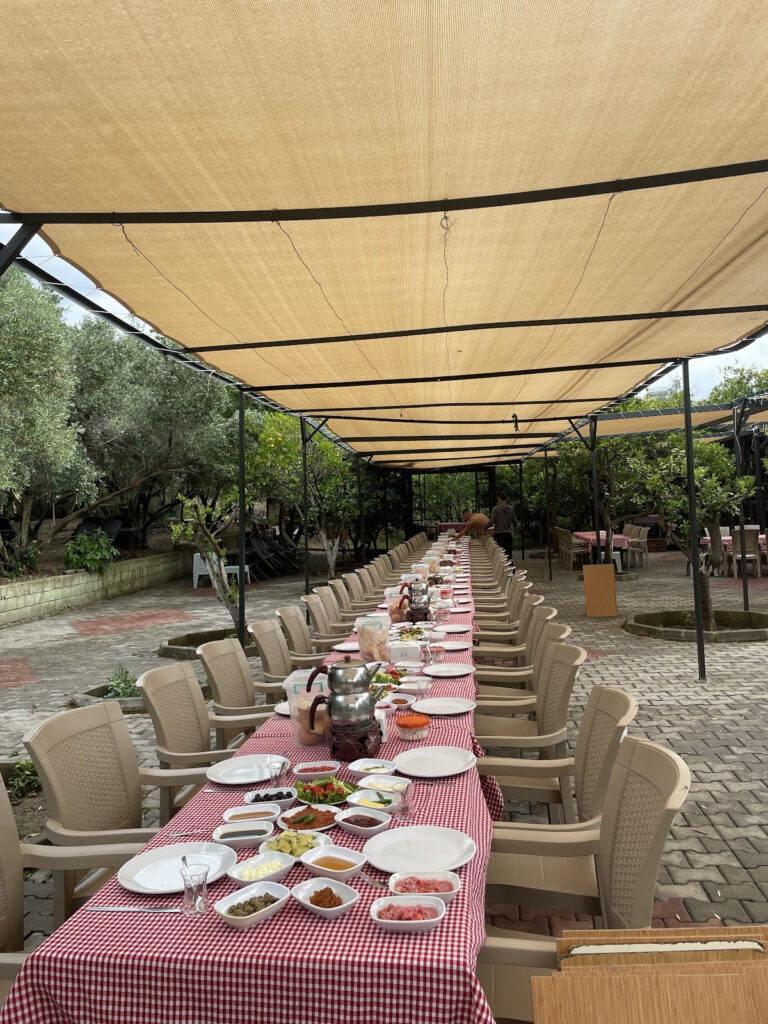Habibe Teyze ( Köy Kahvaltısı ) — Manavgat Manavgat Restaurant