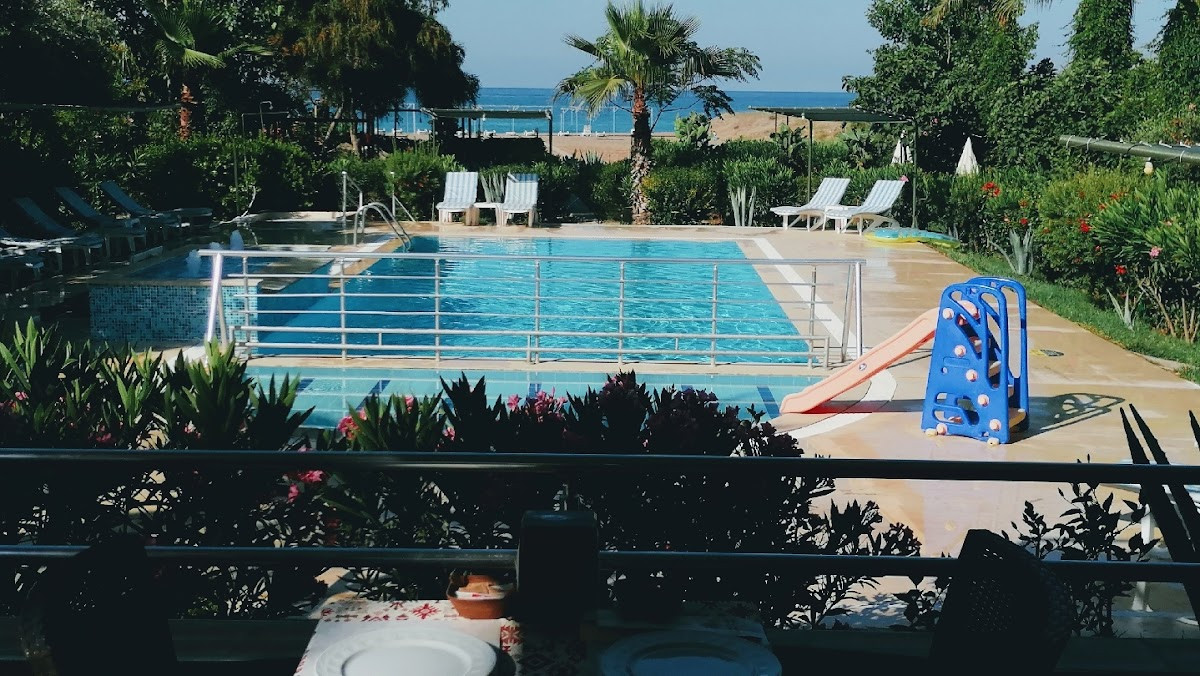 hotel grün – Fotoğraf 1