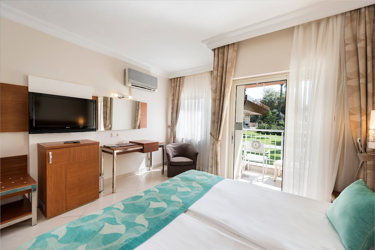 Kamelya Collection Aishen Club – Fotoğraf 2