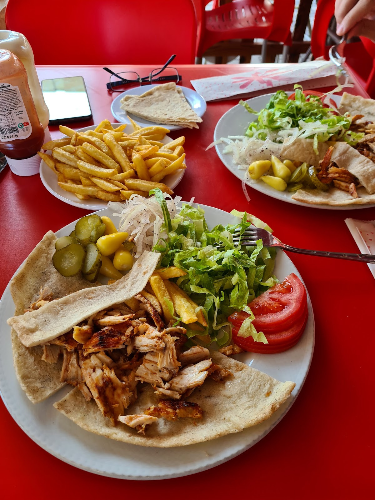 Kardeşler Döner ve Fast&Food Salonu – Fotoğraf 5