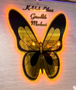 Kelebek etkisi güzellik merkezi Bayan kuaförü Erkek kuaförü Центp красоты с эффектом бабочки butterfly effect beauty center — Manavgat Manavgat güzellik