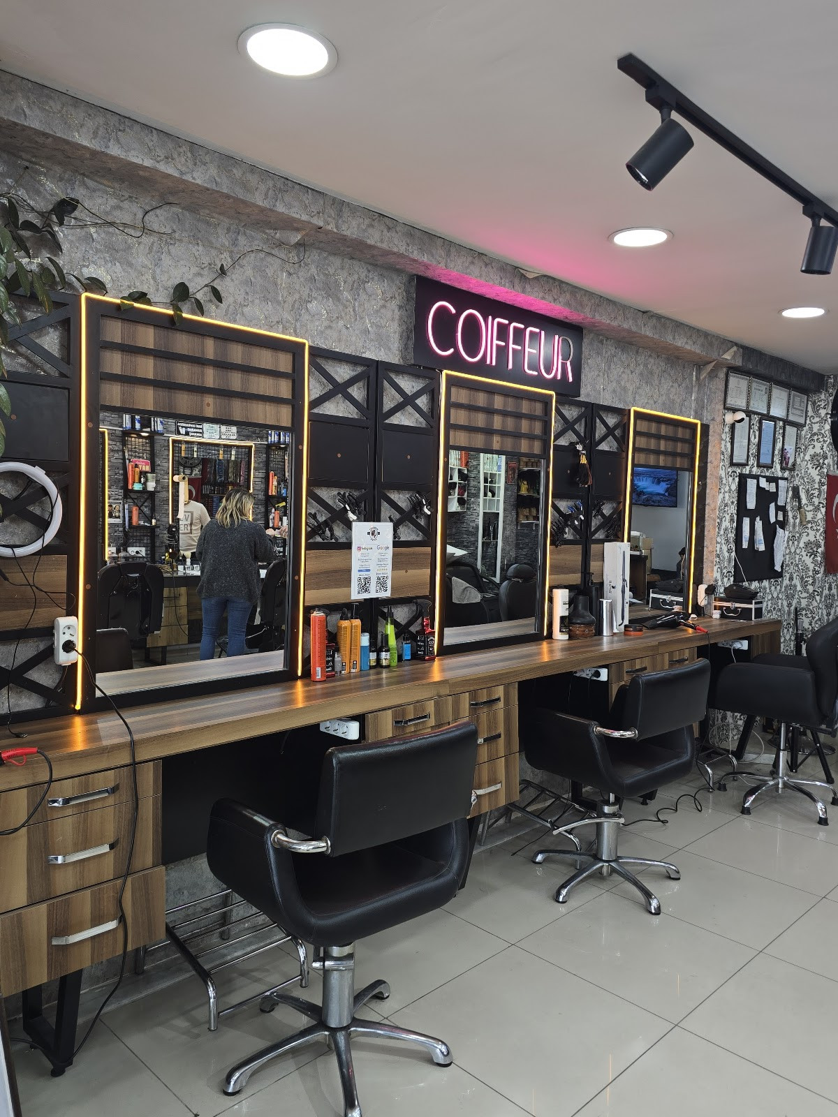 KELES FRİSEUR – Fotoğraf 4