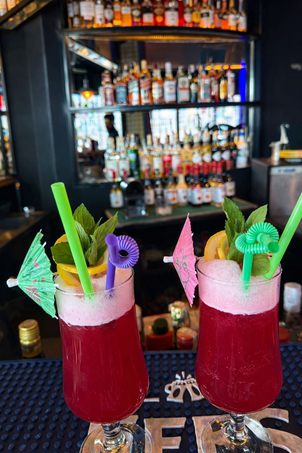 KING’S RESTAURANT & DANCE BAR – Fotoğraf 7