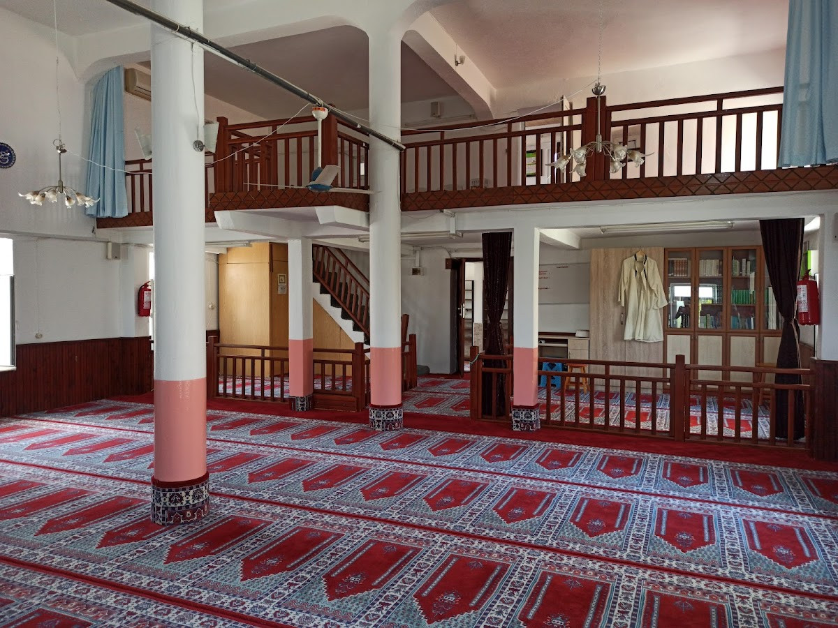 Kızılot Cami – Fotoğraf 3
