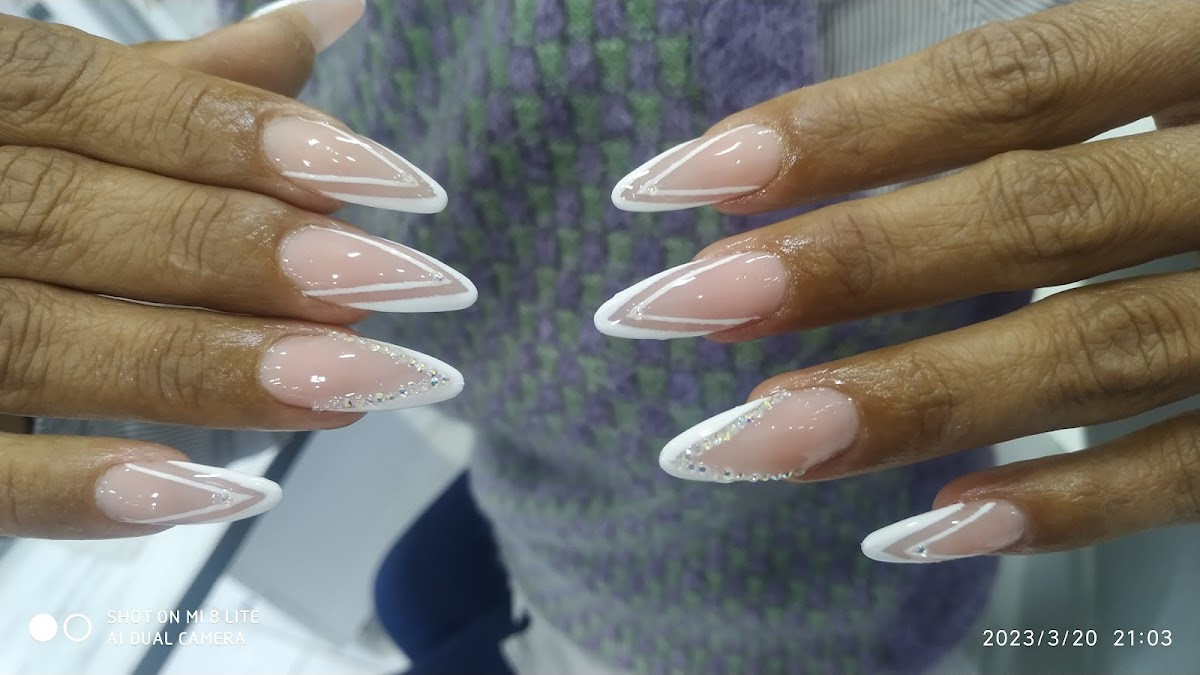 Kuaför Apo Tattoo & Nail Studio – Fotoğraf 10