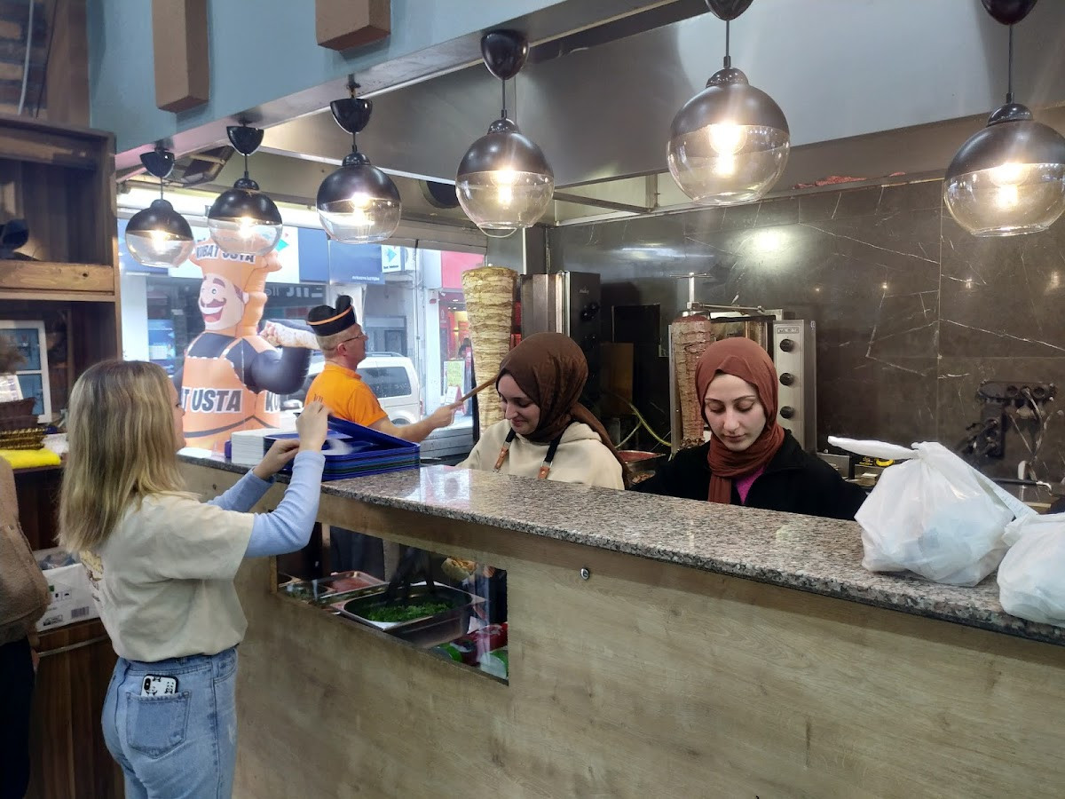 Kubat usta ateşte döner ( Kestel) – Fotoğraf 1