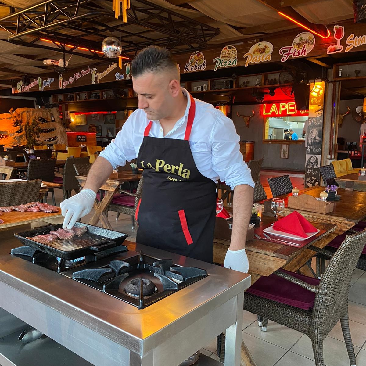 La Perla Steak House & Sky Sports Bar – Fotoğraf 6