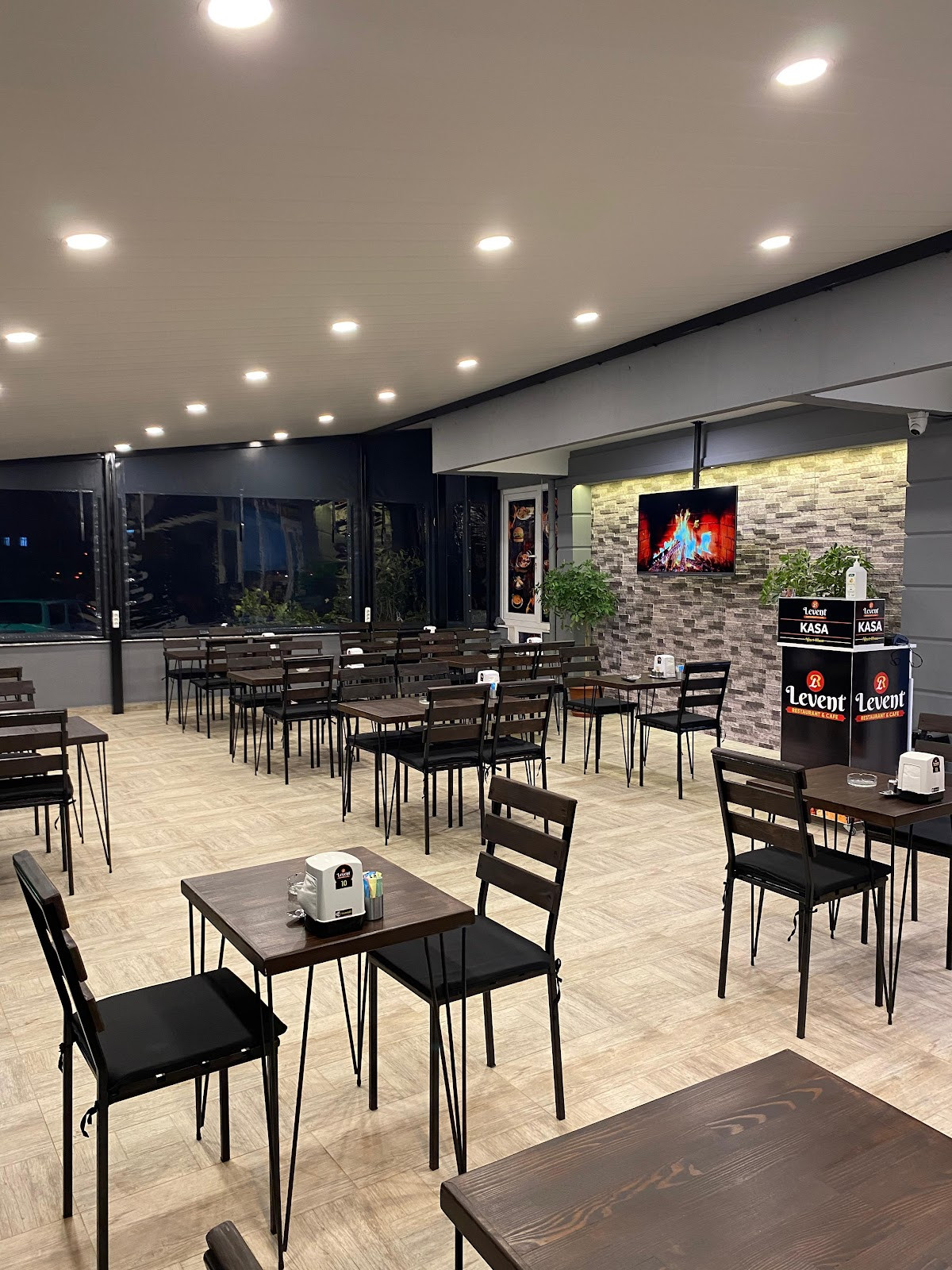 Levent Restaurant & Cafe