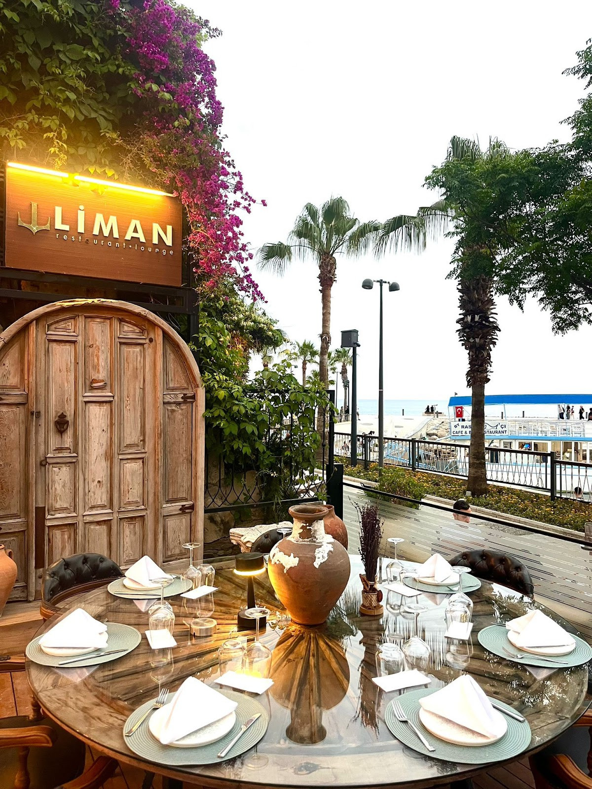 LİMAN RESTAURANT LOUNGE CLUB – Fotoğraf 4