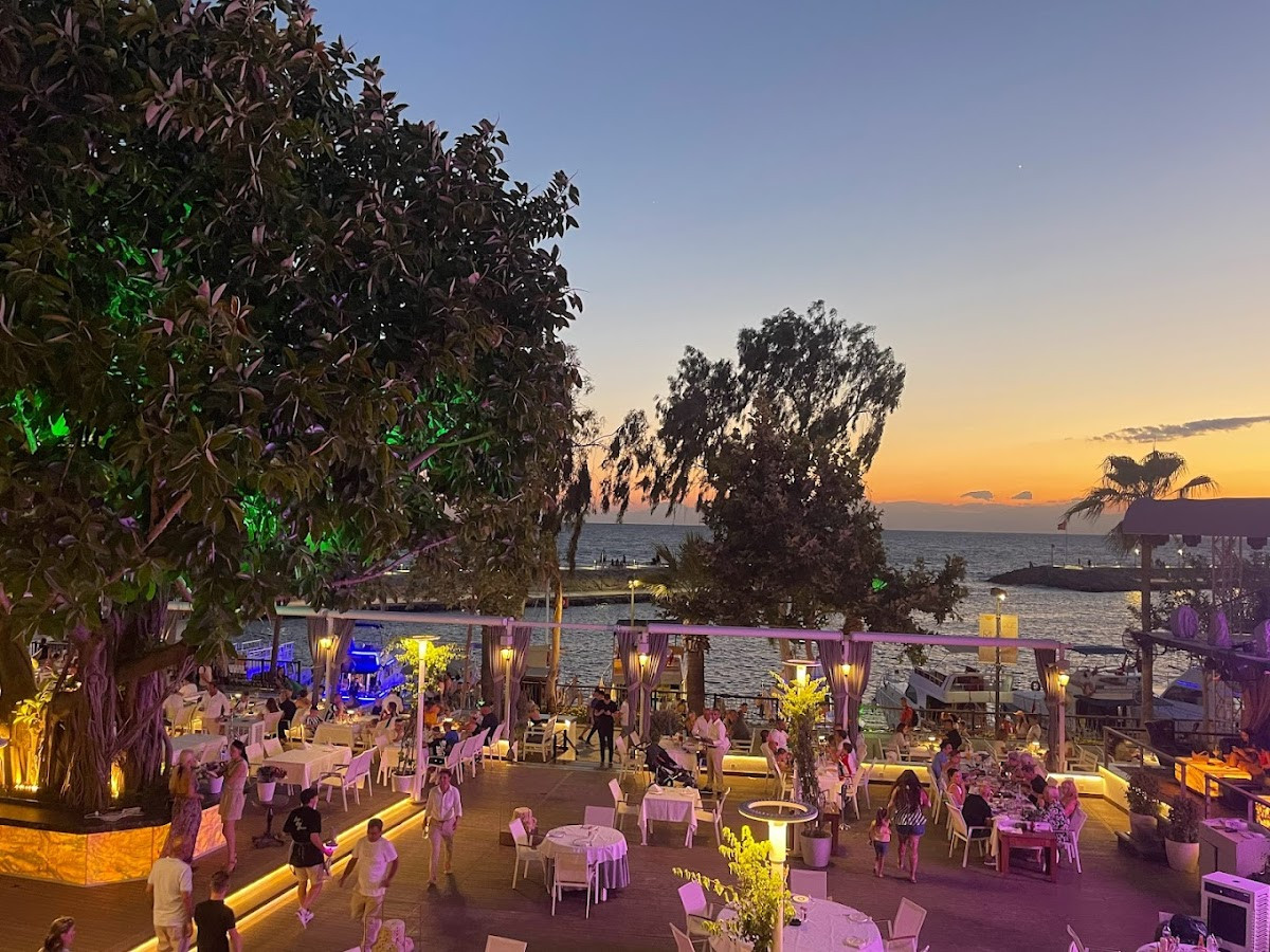 LİMAN RESTAURANT LOUNGE CLUB – Fotoğraf 3
