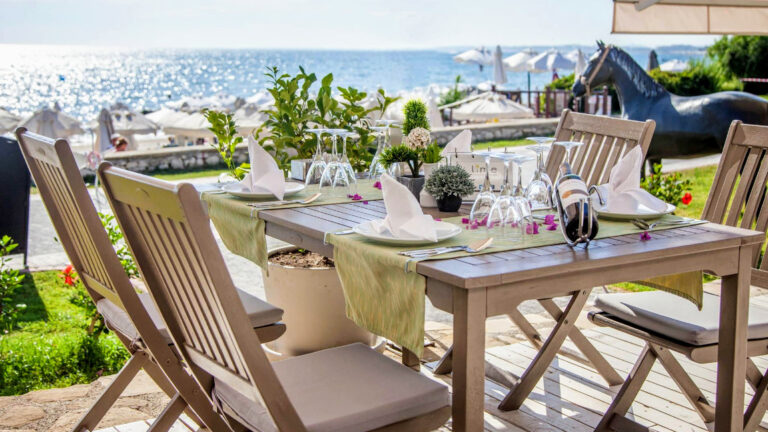 Lime Restaurant - Bar & Shisha Lounge and Beach club — Manavgat Manavgat Restaurant