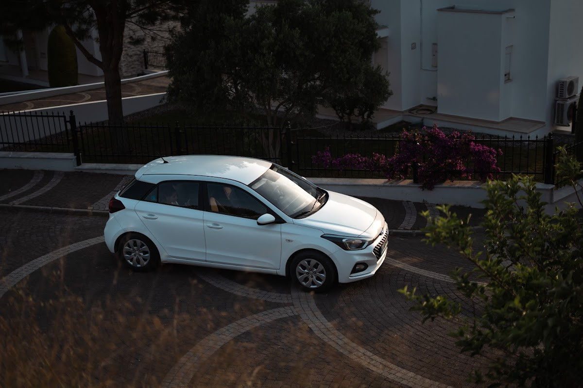 Magic Rent A Car – Fotoğraf 1