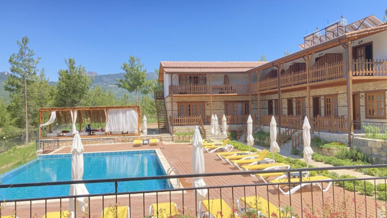 MAISON GREEN HILL HOBBİT VİLLAS & BUTIK OTEL — Manavgat Manavgat Otel