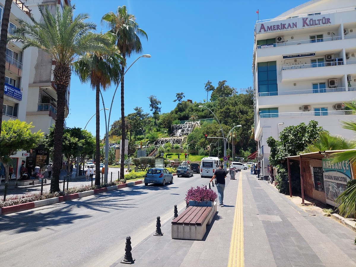 Manavgat Amerikan Kültür Derneği Dil Okulları – Fotoğraf 2