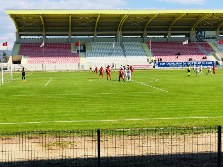 Manavgat Atatürk Stadyumu — Manavgat Manavgat Resmi Kurumlar